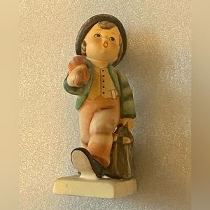Goebel Hummel Merry Wanderer
